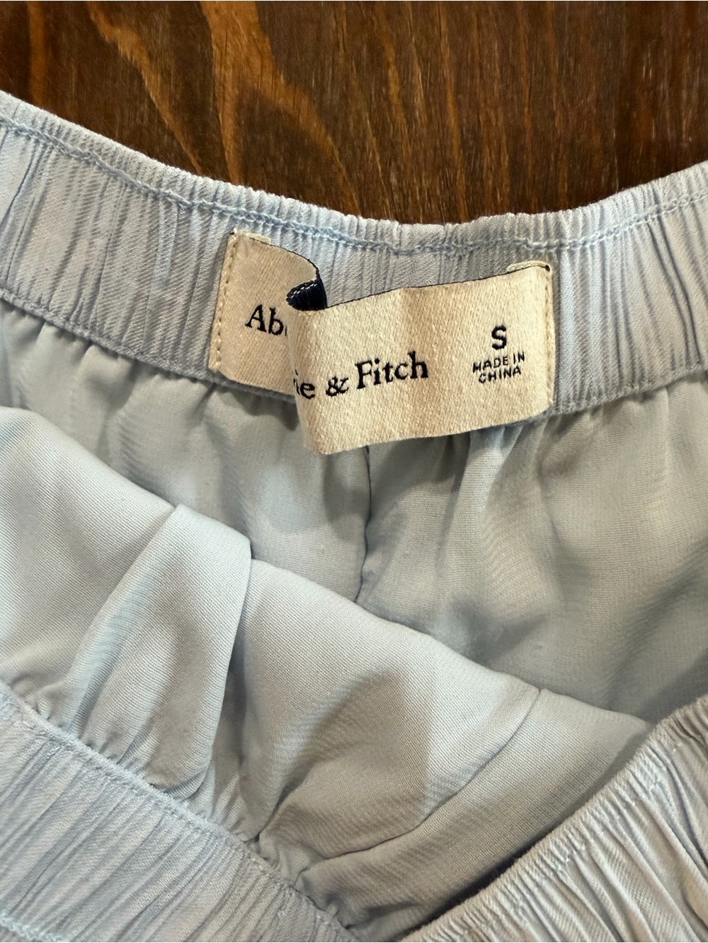 Abercrombie & Fitch Light Blue High-Waist Women's Shorts - Picture 2 of 3